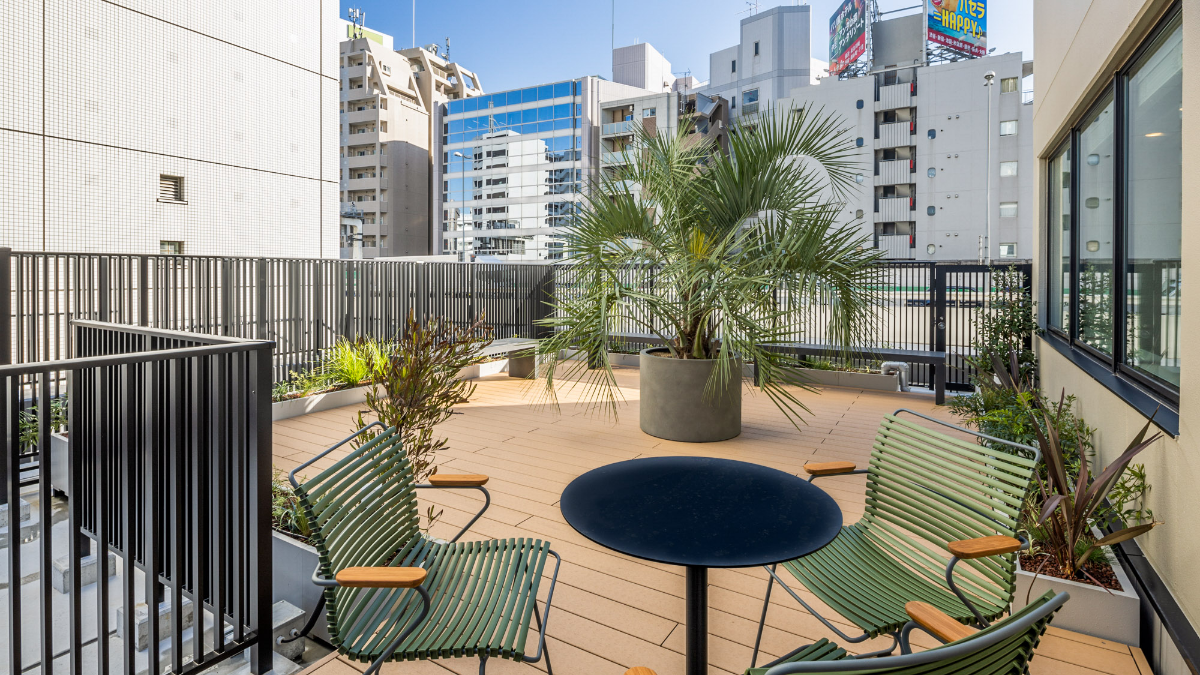 クリエイティブワークプレイス「THE N3」（ルーフテラス）